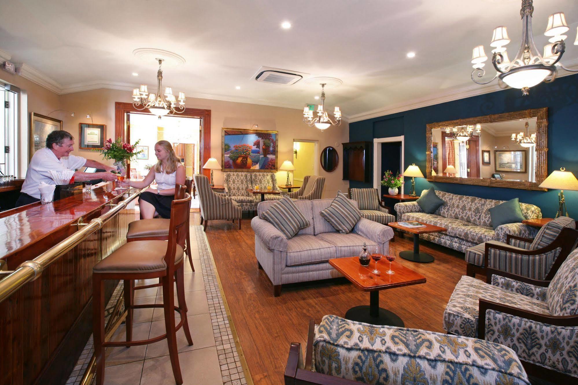 Royal Palms Hotel Hamilton City Esterno foto